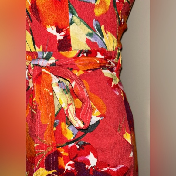 Guess Floral Dress w/Pockets - Picture 2 of 3